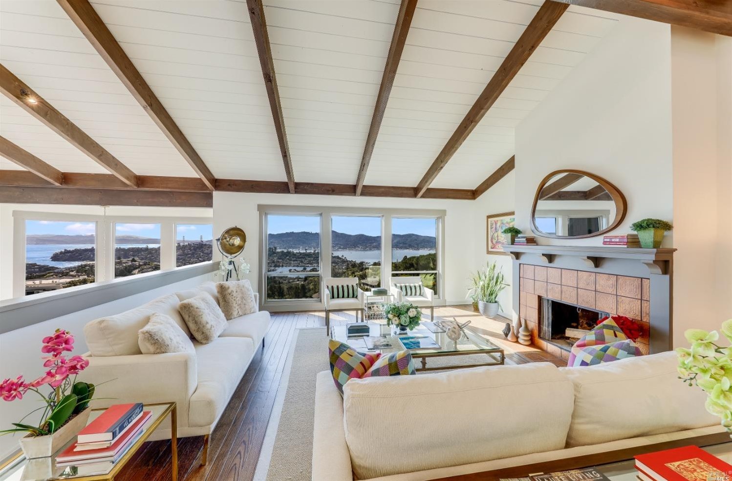 Custom kitchen remodel in Marin County by GB Contractors
